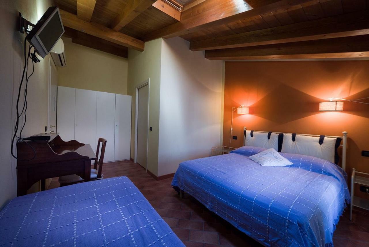Rifugio San Lorenzo Bed and Breakfast Porto Mantovano Eksteriør billede